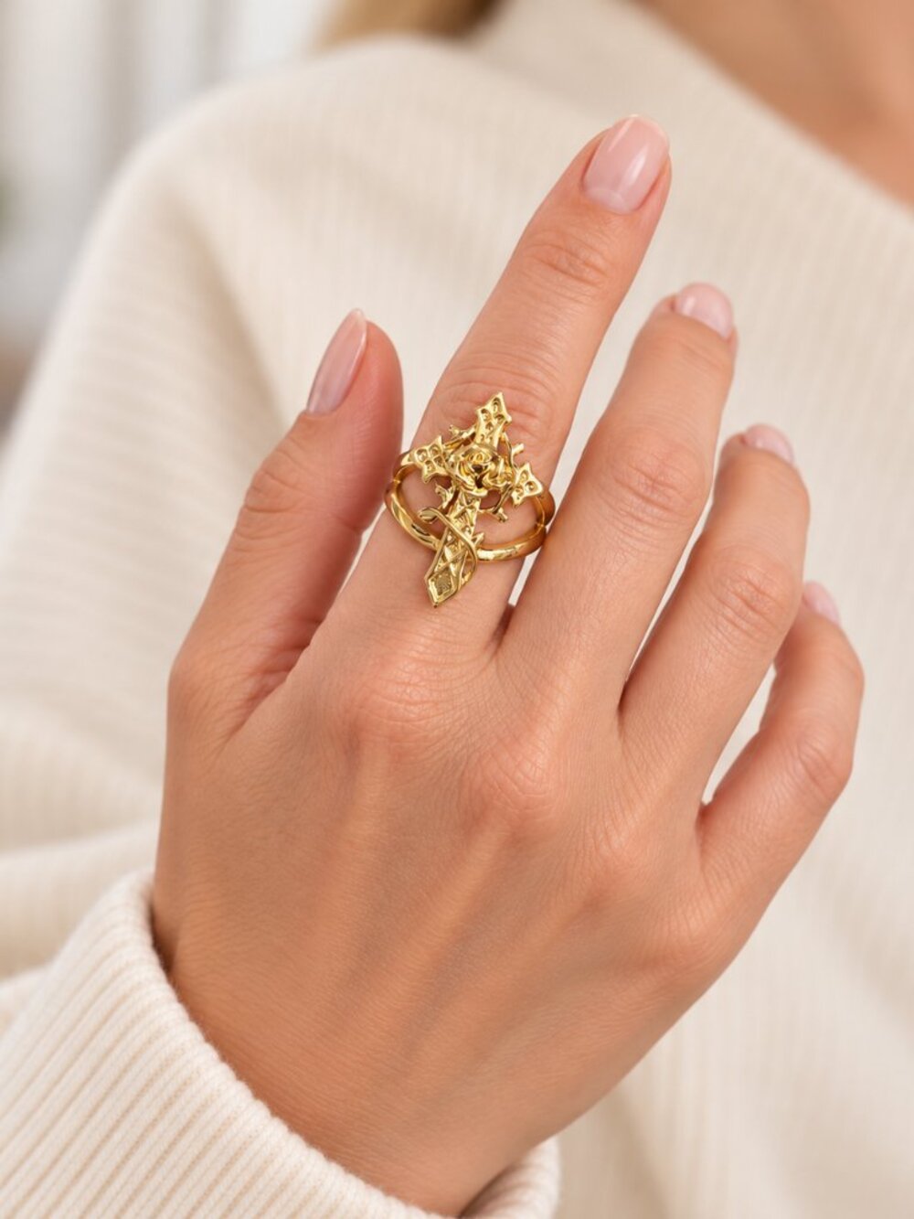 nOir Gold Tone Ornate Cross & Rose Statement Ring Sz 7